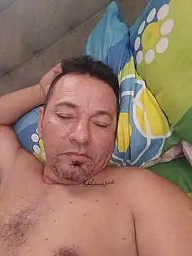 Snapshot of Gerardo_Camila chatting on May 18, 2026, 9:20 pm Gerardo Camila online show from May 18, 2026, 9:20 pm