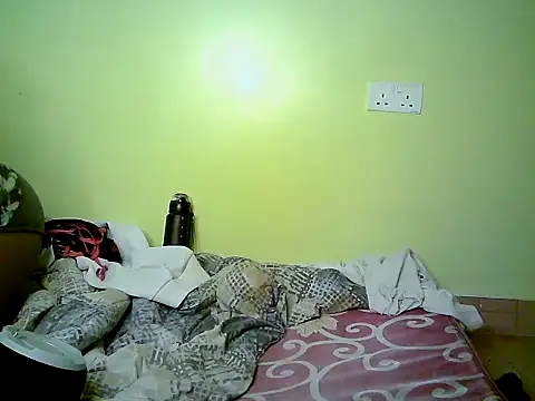 Snapshot of kishvellar chatting on July 11, 2026, 1:36 pm kishvellar online show from July 11, 2026, 1:36 pm