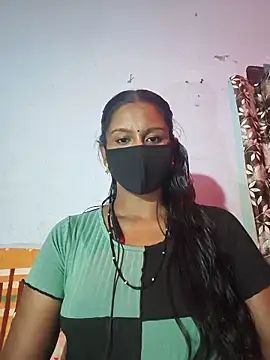 Snapshot of madhushree143 chatting on June 14, 2026, 5:04 pm madhushree143 online show from June 14, 2026, 5:04 pm