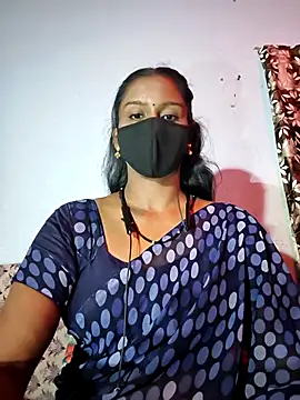 Snapshot of madhushree143 chatting on July 10, 2026, 4:42 pm madhushree143 online show from July 10, 2026, 4:42 pm