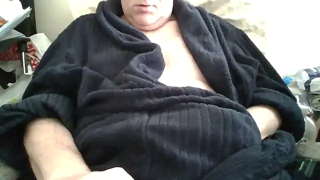 Snapshot of johnboy9781 chatting on May 18, 2026, 7:36 am johnboy9781 online show from May 18, 2026, 7:36 am