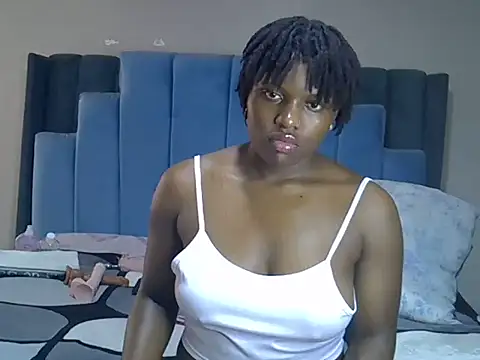 Snapshot of melanin_moon chatting on June 5, 2026, 12:55 pm melanin moon online show from June 5, 2026, 12:55 pm