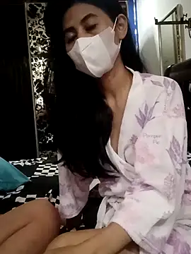 Snapshot of Alisaa0716 chatting on May 18, 2026, 6:47 pm Alisaa0716 online show from May 18, 2026, 6:47 pm