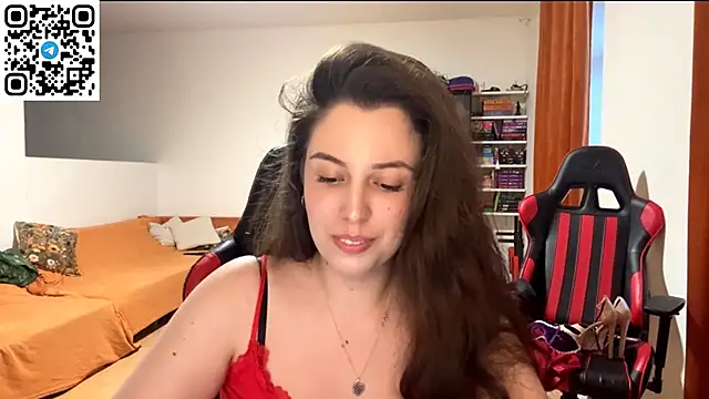 Snapshot of SweetFenomen67 chatting on June 29, 2026, 5:24 pm SweetFenomen67 online show from June 29, 2026, 5:24 pm