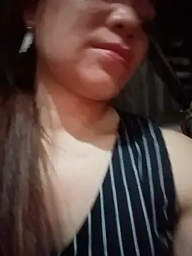 Snapshot of lya_sexyy chatting on June 27, 2026, 12:22 pm lya sexyy online show from June 27, 2026, 12:22 pm