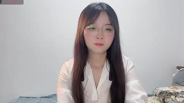 Snapshot of 77-Vicky chatting on June 8, 2026, 1:28 am 77-Vicky online show from June 8, 2026, 1:28 am