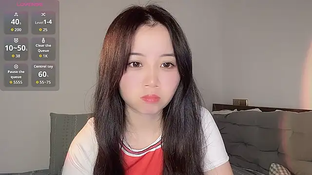 Snapshot of 77-Vicky chatting on June 18, 2026, 11:47 am 77-Vicky online show from June 18, 2026, 11:47 am