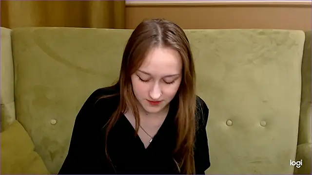 Snapshot of Calista_Everleig chatting on May 20, 2026, 10:10 am Calista Everleig online show from May 20, 2026, 10:10 am