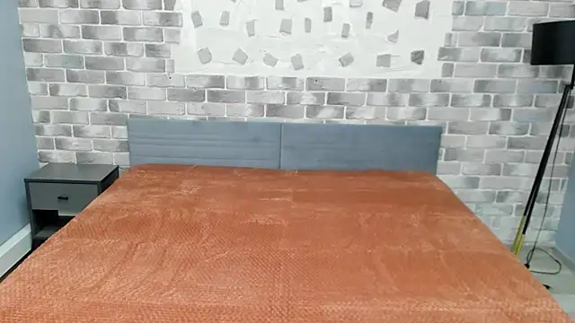 Snapshot of Calista_Everleig chatting on July 9, 2026, 5:44 am Calista Everleig online show from July 9, 2026, 5:44 am