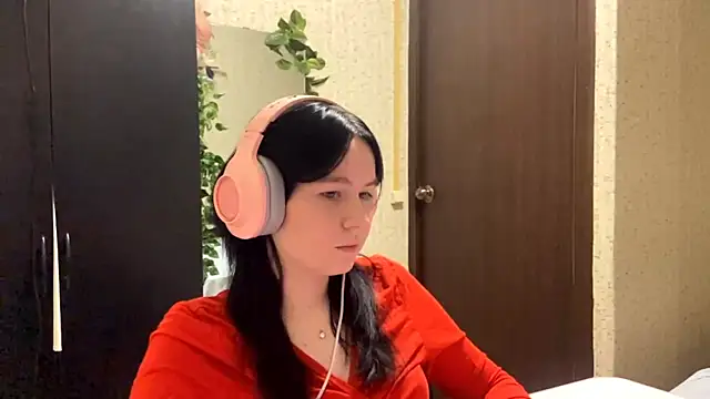 Snapshot of JulianPitta chatting on June 18, 2026, 8:13 pm JulianPitta online show from June 18, 2026, 8:13 pm