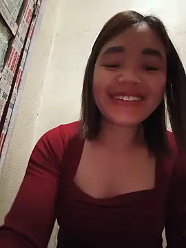 Snapshot of Emma-sin chatting on May 24, 2026, 3:00 am Emma-sin online show from May 24, 2026, 3:00 am