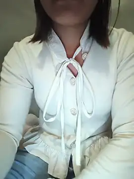 Snapshot of Emma-sin chatting on June 11, 2026, 2:59 pm Emma-sin online show from June 11, 2026, 2:59 pm