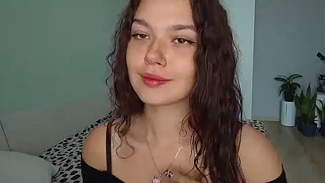 Snapshot of Vicki_queen chatting on July 8, 2026, 5:12 am Vicki queen online show from July 8, 2026, 5:12 am