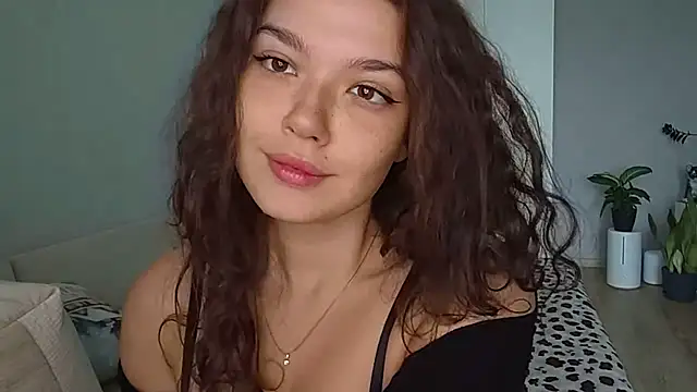 Snapshot of Vicki_queen chatting on July 13, 2026, 5:10 am Vicki queen online show from July 13, 2026, 5:10 am