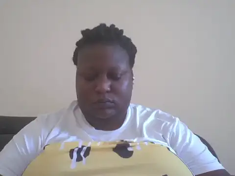 Snapshot of fat_ebonyqueen chatting on June 6, 2026, 7:35 am fat ebonyqueen online show from June 6, 2026, 7:35 am