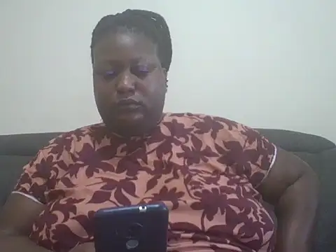 Snapshot of fat_ebonyqueen chatting on June 11, 2026, 6:22 am fat ebonyqueen online show from June 11, 2026, 6:22 am