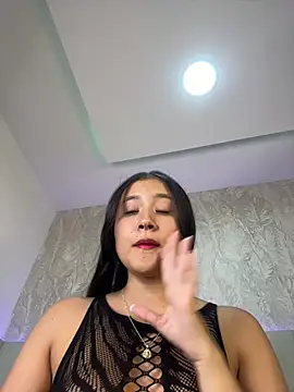 Snapshot of amara_huxly chatting on June 11, 2026, 7:56 pm amara huxly online show from June 11, 2026, 7:56 pm
