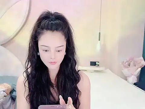 Snapshot of wxy-Lov chatting on May 19, 2026, 9:26 am wxy-Lov online show from May 19, 2026, 9:26 am