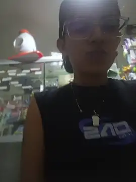 Snapshot of dangerousmuse chatting on June 17, 2026, 12:13 am dangerousmuse online show from June 17, 2026, 12:13 am