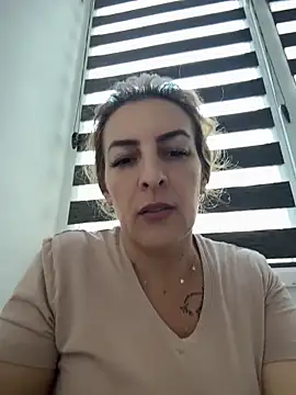 Hot-Milf4U online show from June 20, 2026, 4:26 am