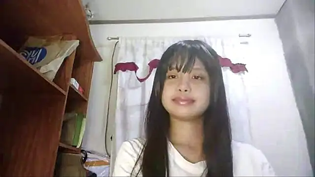 Snapshot of annawicket chatting on May 19, 2026, 1:28 pm annawicket online show from May 19, 2026, 1:28 pm