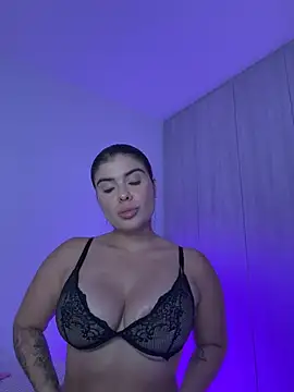 Snapshot of Danilopez3 chatting on May 20, 2026, 1:45 am Danilopez3 online show from May 20, 2026, 1:45 am
