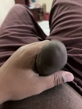 Snapshot of fnero chatting on February 15, 2025, 2:22 pm fnero online show from February 15, 2025, 2:22 pm