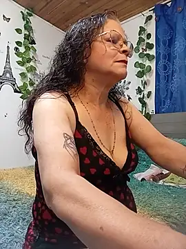 Snapshot of katrinna_ chatting on May 30, 2026, 2:41 am katrinna online show from May 30, 2026, 2:41 am