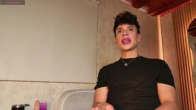 Snapshot of Ander_asford77 chatting on June 12, 2026, 12:26 pm Ander asford77 online show from June 12, 2026, 12:26 pm