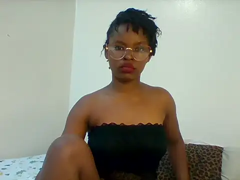 Snapshot of hot_cammy chatting on June 16, 2026, 6:43 pm hot cammy online show from June 16, 2026, 6:43 pm