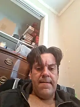 Snapshot of ELVISPRESI chatting on May 27, 2026, 8:39 pm ELVISPRESI online show from May 27, 2026, 8:39 pm