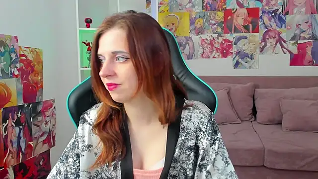 Snapshot of FreyaVeys chatting on July 6, 2026, 5:04 am FreyaVeys online show from July 6, 2026, 5:04 am