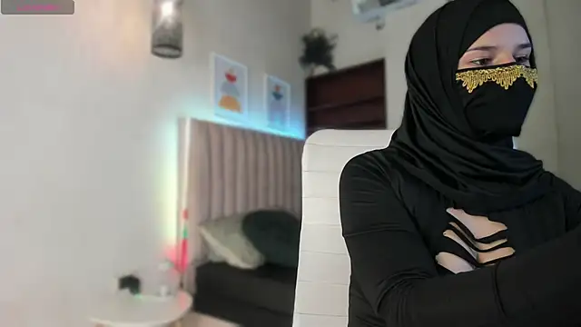 Snapshot of _SweetAmira_ chatting on June 10, 2026, 3:18 am SweetAmira online show from June 10, 2026, 3:18 am