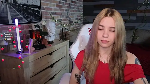 Snapshot of eva_swetty chatting on June 12, 2026, 9:03 pm eva swetty online show from June 12, 2026, 9:03 pm