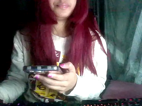 Snapshot of moraninha chatting on June 18, 2026, 3:18 am moraninha online show from June 18, 2026, 3:18 am