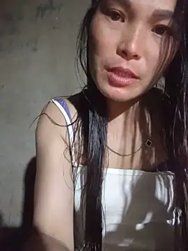 Snapshot of Heryy_xx chatting on June 4, 2026, 12:22 pm Heryy xx online show from June 4, 2026, 12:22 pm