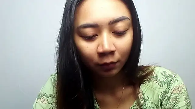 KristieOrtmann online show from June 13, 2026, 6:33 am