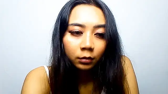 KristieOrtmann online show from June 25, 2026, 1:48 pm