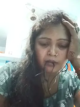 Raginilove online show from May 21, 2026, 6:15 pm