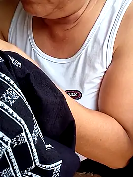 Snapshot of Bong_sexy chatting on June 29, 2026, 8:31 am Bong sexy online show from June 29, 2026, 8:31 am