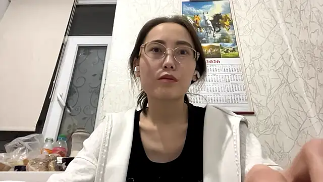 Snapshot of VickieTrudo chatting on May 29, 2026, 7:34 pm VickieTrudo online show from May 29, 2026, 7:34 pm