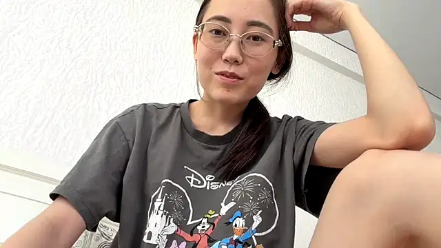 Snapshot of VickieTrudo chatting on July 15, 2026, 11:15 am VickieTrudo online show from July 15, 2026, 11:15 am