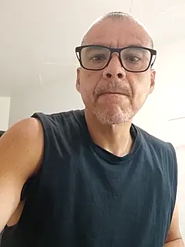 Gaceru01006 online show from June 5, 2026, 2:23 pm