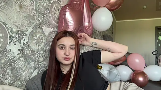 Snapshot of Cherryliveo chatting on May 22, 2026, 5:36 am Cherryliveo online show from May 22, 2026, 5:36 am