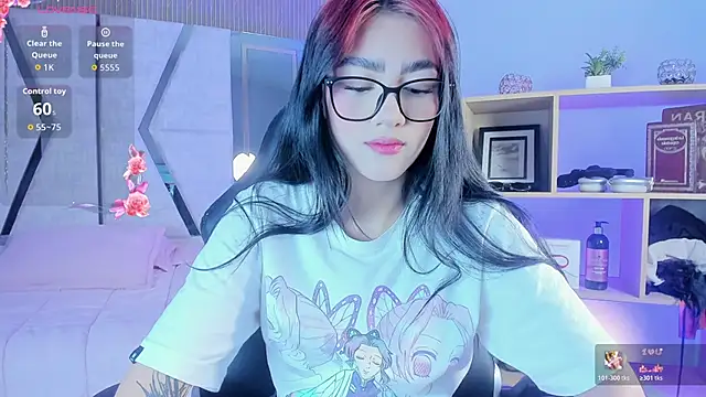 Snapshot of Nezukoo_1 chatting on June 19, 2026, 9:18 pm Nezukoo 1 online show from June 19, 2026, 9:18 pm