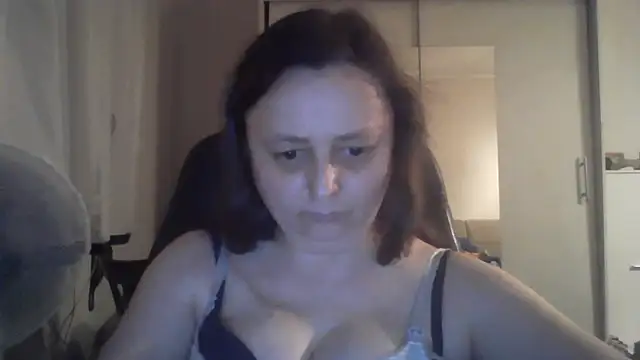 Snapshot of TaylorLovely chatting on July 18, 2026, 8:12 pm TaylorLovely online show from July 18, 2026, 8:12 pm