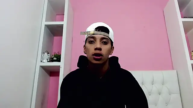Snapshot of jl_brayan12 chatting on June 12, 2026, 3:44 pm jl brayan12 online show from June 12, 2026, 3:44 pm