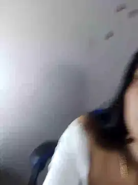 Snapshot of tamara_bloom20xx chatting on May 27, 2026, 7:44 pm tamara bloom20xx online show from May 27, 2026, 7:44 pm
