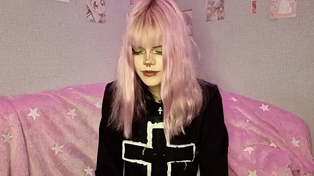 Snapshot of VelvetAlice chatting on June 7, 2026, 9:07 pm VelvetAlice online show from June 7, 2026, 9:07 pm