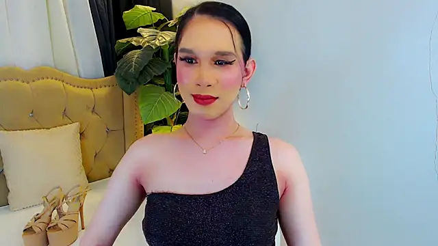 Snapshot of LexiLoreOnTop chatting on June 22, 2026, 5:21 pm LexiLoreOnTop online show from June 22, 2026, 5:21 pm